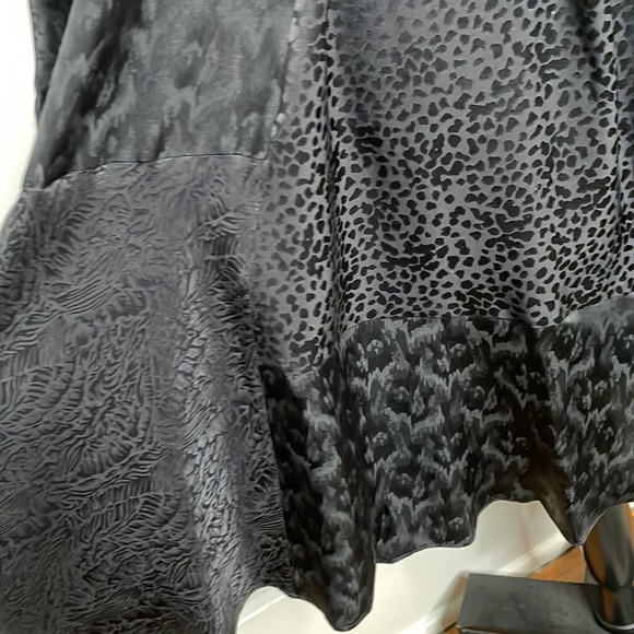 SVILU 100% silk black flutter midi dress - Picture 4 of 13